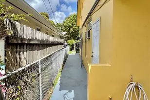 2395 SW 2nd St, Miami, FL 33135 - Photo 40