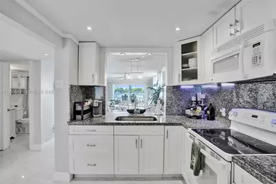 1889 S Ocean Dr #114, Hallandale Beach, FL 33009 - Photo 30