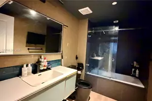 1600 NE 1st Ave, Miami, FL 33132 - Photo 24