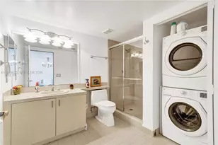 1000 W Island Blvd, Aventura, FL 33160 - Photo 28