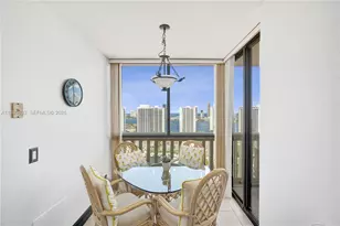 1000 W Island Blvd, Aventura, FL 33160 - Photo 28