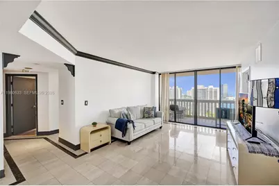 1000 W Island Blvd #2908, Aventura, FL 33160 - Photo 24