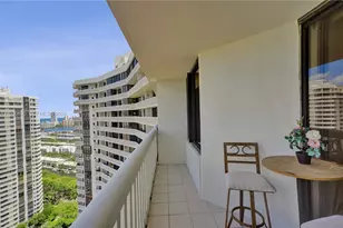1000 W Island Blvd, Aventura, FL 33160 - Photo 48