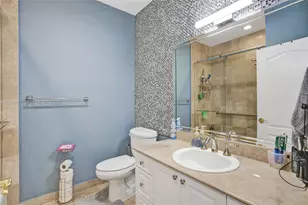 18450 NE 30th Pl, Aventura, FL 33160 - Photo 8