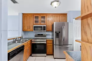 17337 SW 140th Ct, Miami, FL 33177 - Photo 8