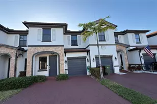 10348 W 33rd Ln, Hialeah, FL 33018 - Photo 2