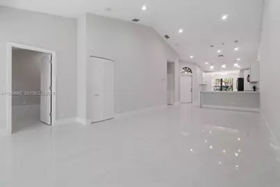 22665 Meridiana Dr, Boca Raton, FL 33433 - Photo 24