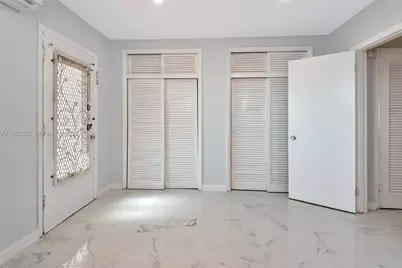 820 SW 11th Ave #14B, Hallandale Beach, FL 33009 - Photo 12