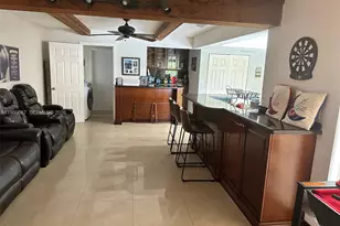 10404 NW 5th Manor, Plantation, FL 33324 - Photo 4