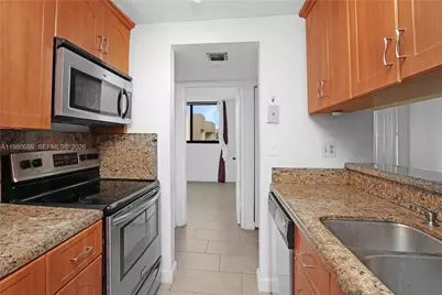 8006 SW 149th Ave #D403, Miami, FL 33193 - Photo 4