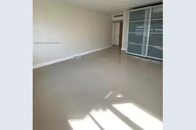 5600 Collins Ave #9Y, Miami Beach, FL 33140 - Photo 6