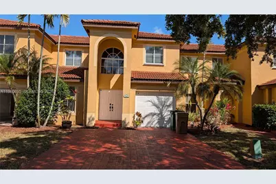 202 W Forest Oak Cir #202, Davie, FL 33325 - Photo 1