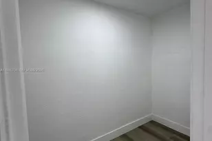 11840 NE 19th Dr, North Miami, FL 33181 - Photo 20