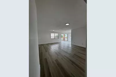 11840 NE 19th Dr #19, North Miami, FL 33181 - Photo 4