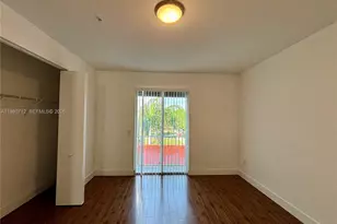 440 NE 35th Ct, Oakland Park, FL 33334 - Photo 18