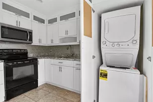 11160 NW 37th St, Sunrise, FL 33351 - Photo 30