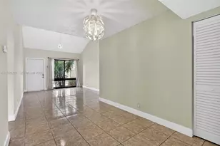 11160 NW 37th St, Sunrise, FL 33351 - Photo 10
