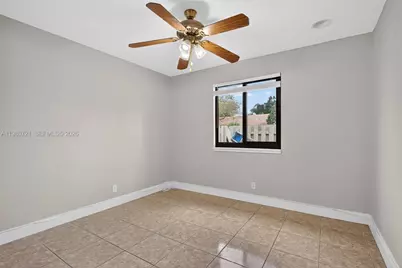 11160 NW 37th St, Sunrise, FL 33351 - Photo 28