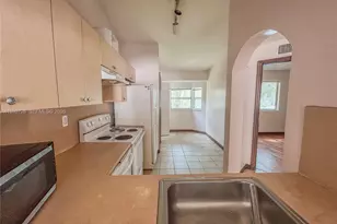 1270 SE 28th Ct, Homestead, FL 33035 - Photo 8