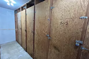 3550 NE 169th St, North Miami Beach, FL 33160 - Photo 24