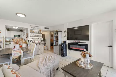 10000 NW 80th Ct #2456, Hialeah Gardens, FL 33016 - Photo 16