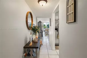 10000 NW 80th Ct, Hialeah Gardens, FL 33016 - Photo 8