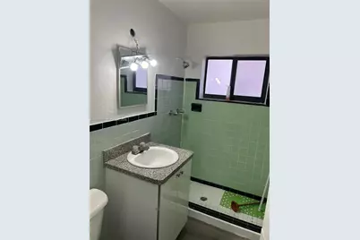 34 W 31st St #4, Hialeah, FL 33012 - Photo 8