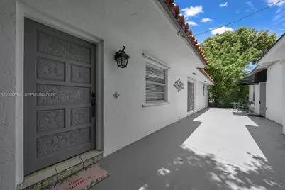 1044 SW 13th Ct #2, Miami, FL 33135 - Photo 2