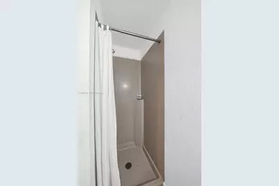 1044 SW 13th Ct #2, Miami, FL 33135 - Photo 12