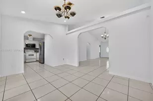1700 SW 97th Ave, Miramar, FL 33025 - Photo 10