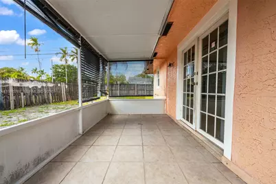 1700 SW 97th Ave, Miramar, FL 33025 - Photo 4