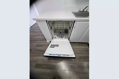 216 Lake Pointe Dr #227, Oakland Park, FL 33309 - Photo 10