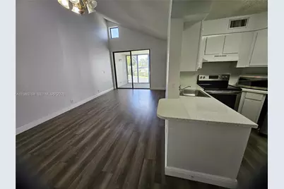 216 Lake Pointe Dr #227, Oakland Park, FL 33309 - Photo 18