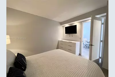 1717 N Bayshore Dr #A-2044, Miami, FL 33132 - Photo 18