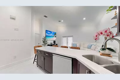 1405 SE 7th St, Homestead, FL 33033 - Photo 16