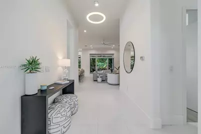 11412 NE 8th Ave, Biscayne Park, FL 33161 - Photo 8