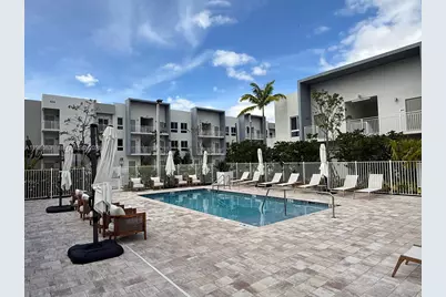 610 NE 2nd St #205, Dania Beach, FL 33004 - Photo 2