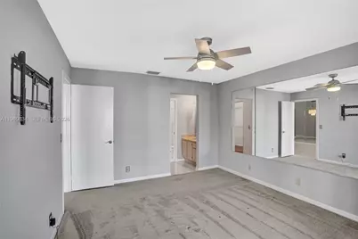 7681 Tahiti Ln #205, Lake Worth, FL 33467 - Photo 24