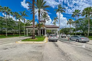 1046 Golden Cane Dr, Weston, FL 33327 - Photo 26
