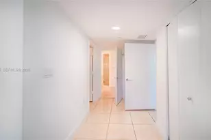 20000 E Country Club Dr, Aventura, FL 33180 - Photo 18