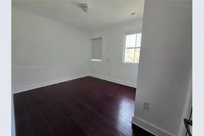 8402 NW 114th Path #8402, Doral, FL 33178 - Photo 12