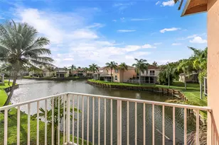 1550 N Trafalgar Cir, Hollywood, FL 33020 - Photo 2
