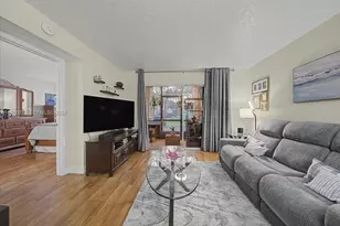 1600 SW 127th Way, Pembroke Pines, FL 33027 - Photo 6