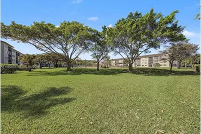 1600 SW 127th Way #102C, Pembroke Pines, FL 33027 - Photo 36