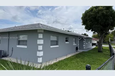 4101 NW 30th Ter, Lauderdale Lakes, FL 33309 - Photo 8