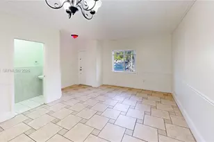 2221 SE 26th Ln, Homestead, FL 33035 - Photo 10