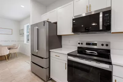 4820 N Longwood Lake Sq, Westlake, FL 33470 - Photo 6