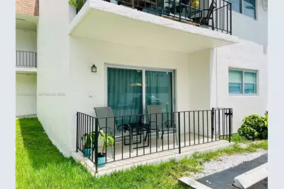 9520 SW 8th St #123, Miami, FL 33174 - Photo 4