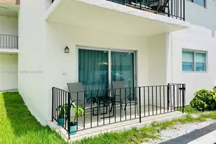 9520 SW 8th St, Miami, FL 33174 - Photo 4