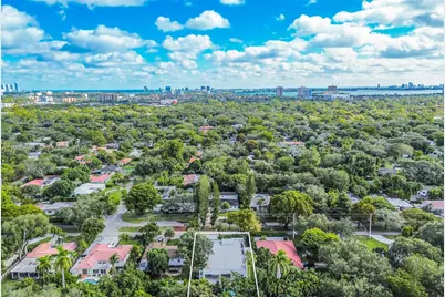 11780 NE 8th Ave, Biscayne Park, FL 33161 - Photo 58